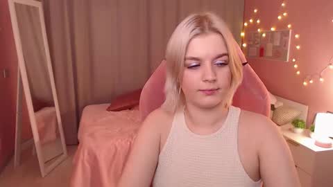 Jess online show from November 2025 07:42:02 AM