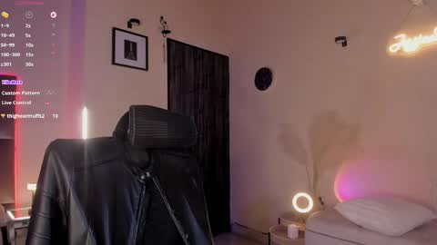 itsjesscollen online show from May 2026 10:00:01 AM