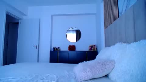 Jess online show from June 2026 07:03:02 AM