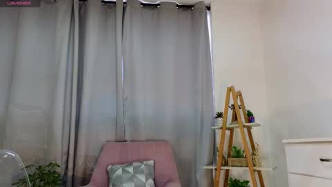 bella  adams online show from February 2025 09:20:02 PM