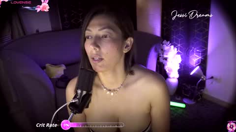 Snapshot of jessi_dreams chatting on October 2025 03:54:02 AM Jessica Gomez online show from October 2025 03:54:02 AM
