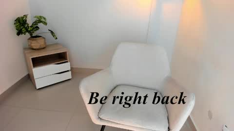 Jess online show from April 2026 05:30:01 PM