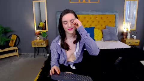 Snapshot of jessica_whitte_ chatting on May 2026 04:18:02 AM Jessica White online show from May 2026 04:18:02 AM