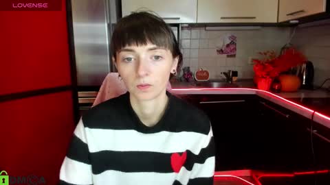 jessicaforris online show from November 2025 08:04:01 AM