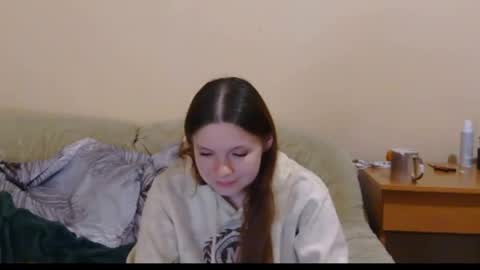 jessicaholland1 online show from April 2026 06:21:01 PM