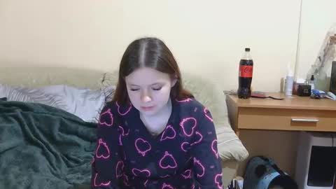 jessicaholland1 online show from April 2026 08:06:01 PM
