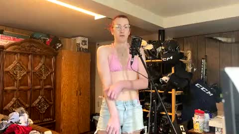 Jessica Starla online show from June 2026 08:00:02 PM