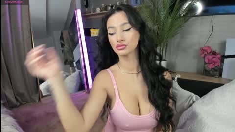 Snapshot of jessicaverse chatting on November 2025 04:44:02 AM Jess online show from November 2025 04:44:02 AM