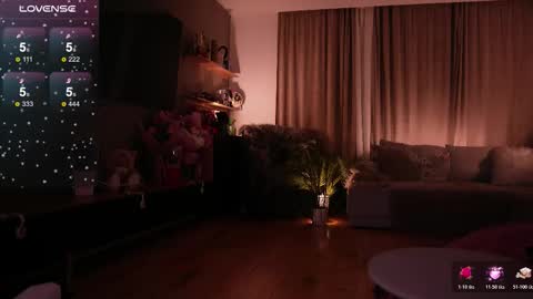 Jess online show from March 2026 04:22:02 PM