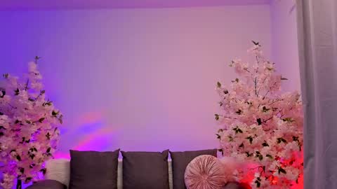 Snapshot of jessiccaburns chatting on January 2025 01:32:01 AM Gloria online show from January 2025 01:32:01 AM