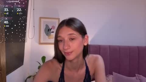 Snapshot of jessie__02 chatting on December 2024 04:21:02 PM Jess online show from December 2024 04:21:02 PM
