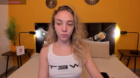 Jessie online show from September 2025 01:40:02 AM