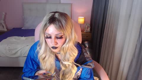 Snapshot of jessie_williams_01 chatting on December 2024 07:42:01 AM Your Sweet Angel online show from December 2024 07:42:01 AM