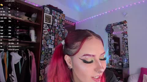 Snapshot of jessie_williams_01 chatting on January 2025 07:40:01 PM Your Sweet Angel online show from January 2025 07:40:01 PM