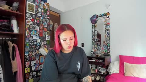 Snapshot of jessie_williams_01 chatting on January 2025 08:43:01 PM Your Sweet Angel online show from January 2025 08:43:01 PM