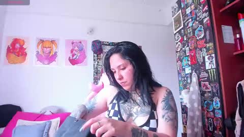 Snapshot of jessie_williams_01 chatting on February 2025 06:42:02 PM Your Sweet Angel online show from February 2025 06:42:02 PM