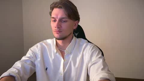 JessieRise online show from October 2025 09:33:01 PM