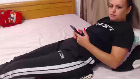 Snapshot of jessiestar3 chatting on September 2025 05:11:01 AM jessiestar3 online show from September 2025 05:11:01 AM