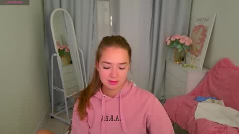 Snapshot of jessiestarz chatting on October 2025 08:45:02 AM Jessi online show from October 2025 08:45:02 AM