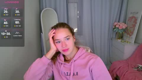 Snapshot of jessiestarz chatting on October 2025 02:05:02 PM Jessi online show from October 2025 02:05:02 PM