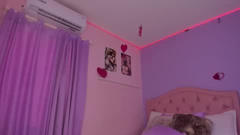 JessieTaylor1 online show from February 2025 09:13:02 PM