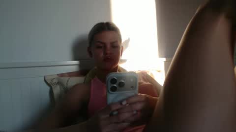 jessieryan online show from April 2026 03:53:01 AM