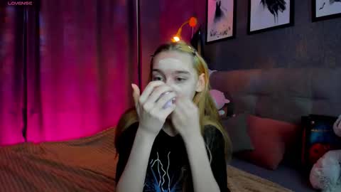 Jessie online show from October 2025 08:29:02 AM