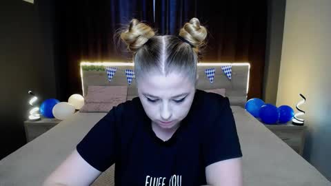 Jess online show from September 2025 07:00:01 AM