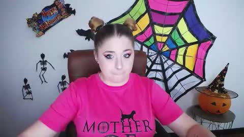 Jess online show from October 2025 07:23:01 AM