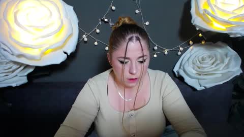 Jess online show from November 2025 07:30:01 AM