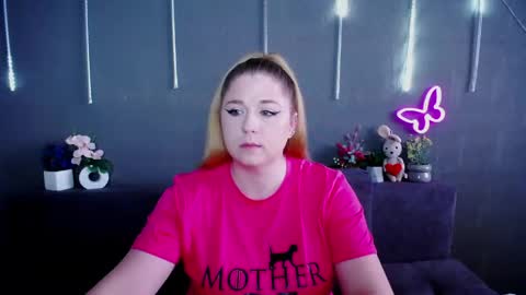 Jess online show from April 2026 07:03:01 AM