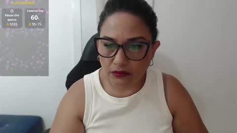 paola online show from March 2026 01:14:02 PM