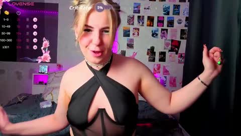 Snapshot of jessy_demon chatting on April 2026 08:06:02 PM Jessy online show from April 2026 08:06:02 PM