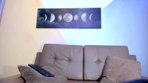 Jessy Mateus online show from December 2024 12:33:02 PM