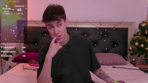 Snapshot of jessyadore chatting on December 2024 08:58:02 PM Jessy online show from December 2024 08:58:02 PM