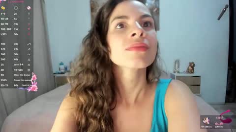 Snapshot of jessye_golden chatting on February 2025 11:59:02 PM jessye_golden online show from February 2025 11:59:02 PM