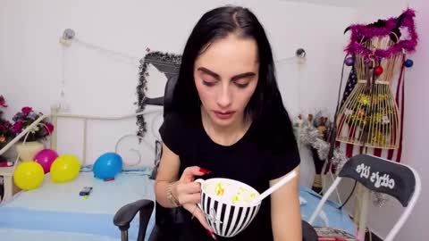 Snapshot of jessystarrr chatting on January 2025 01:38:01 AM Jessy online show from January 2025 01:38:01 AM