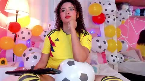 Jessy online show from June 2026 07:52:01 PM