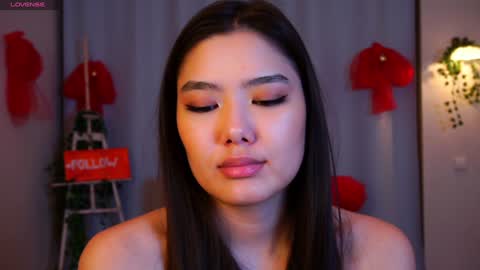 Hi all. My name is Naomi and Im glad to see you in my room  online show from January 2025 04:05:01 PM