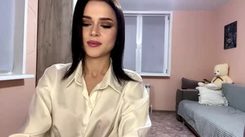 Lea online show from November 2025 03:23:01 PM