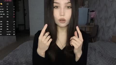 I am Gina ntmu Lets hit 10 Thumbs Up together online show from May 2026 09:39:02 AM