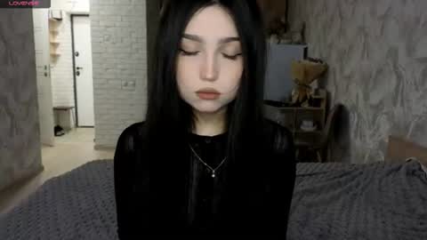 I am Gina ntmu Lets hit 10 Thumbs Up together online show from June 2026 08:05:02 AM