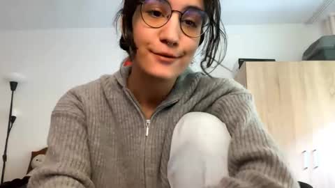 Snapshot of jettycuteeva chatting on November 2025 08:34:02 AM Eva online show from November 2025 08:34:02 AM