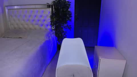 jeus_stanley online show from February 2026 05:03:02 AM