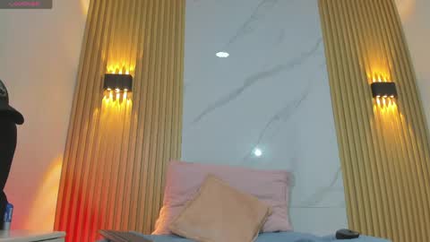 jeus_stanley online show from May 2026 05:02:02 AM