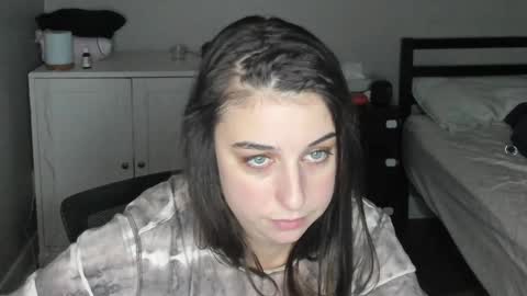 Miss Lovely online show from January 2025 04:50:02 AM