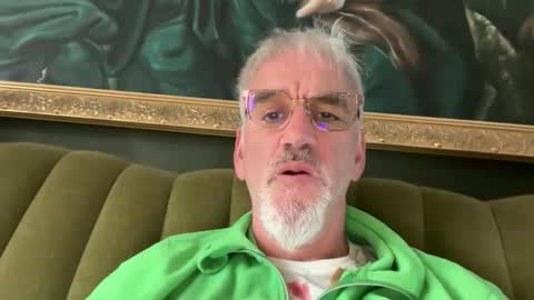 Snapshot of jewlronny chatting on November 2025 10:05:01 AM jewlronny online show from November 2025 10:05:01 AM