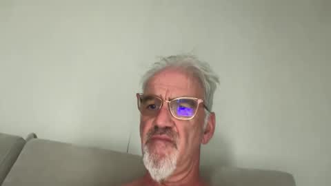 Snapshot of jewlronny chatting on November 2025 12:59:01 PM jewlronny online show from November 2025 12:59:01 PM