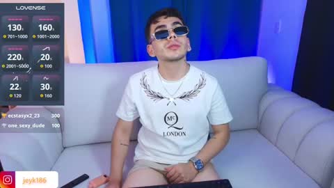 Snapshot of jey_keler chatting on October 2025 09:44:01 AM jey keler online show from October 2025 09:44:01 AM