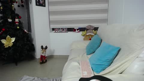 Camila online show from November 2025 10:38:02 AM